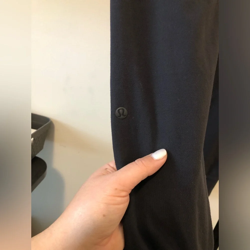 LULULEMON BLACK READY TO RULU JOGGER PANT SIZE 6 29” LENGTH RULU - Picture 10 of 12